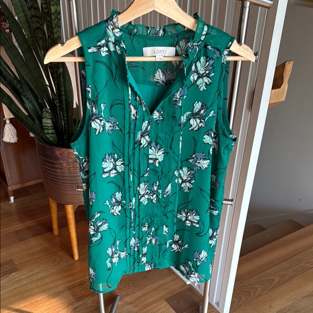 LOFT Green Floral Sleeveless Blouse